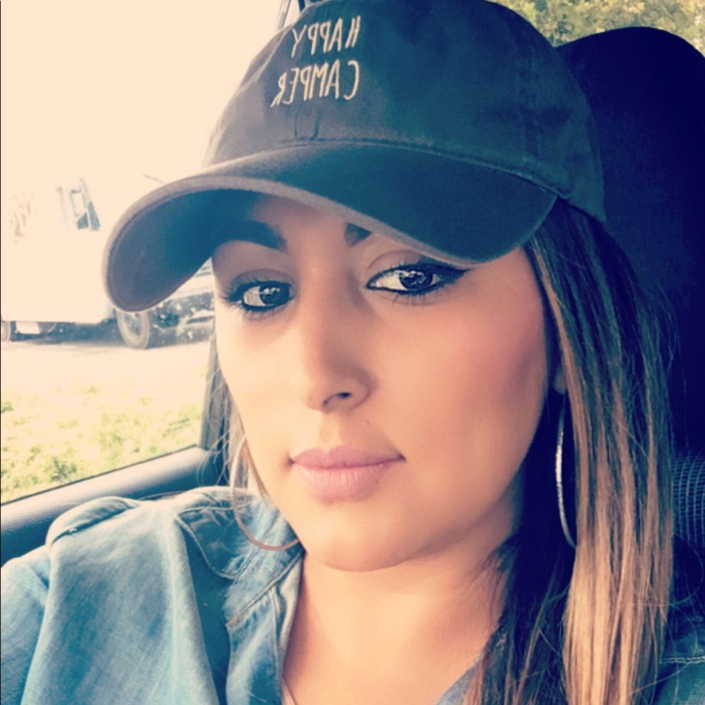 Meet your Posher, Maria